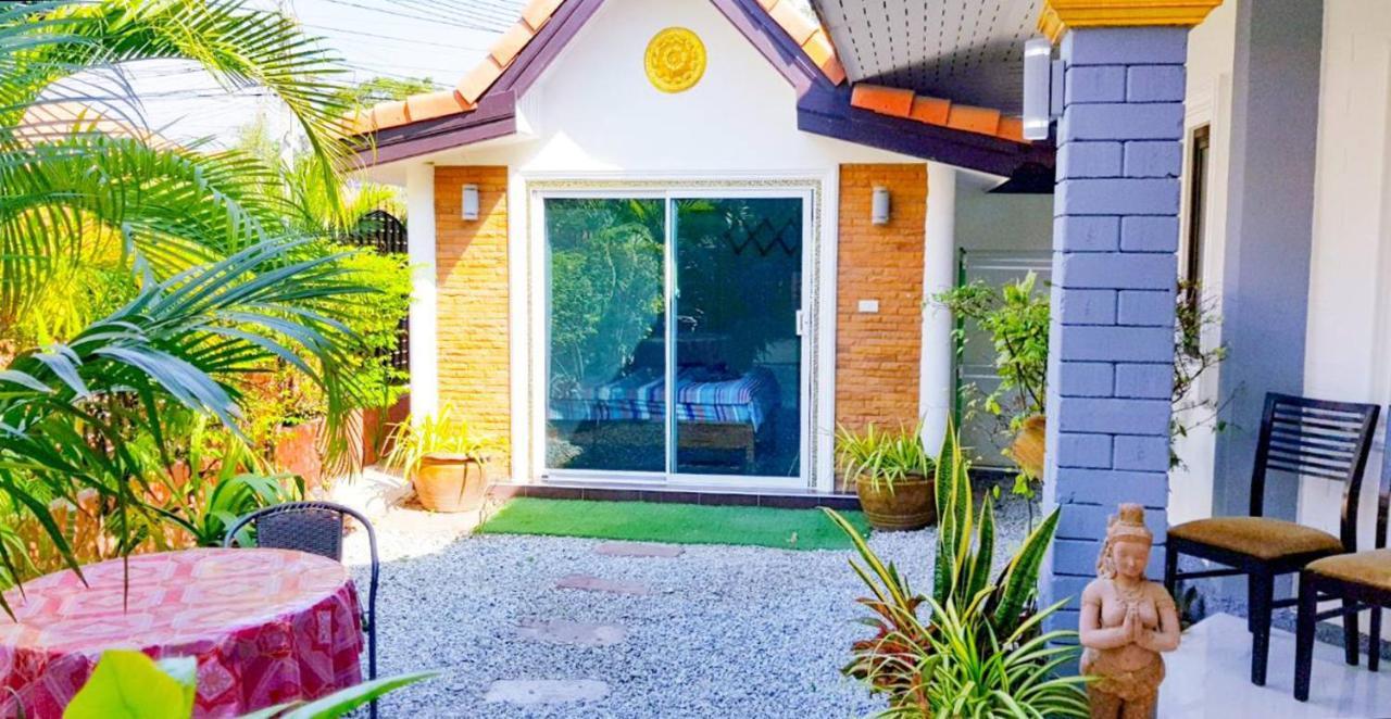 Corner Villa - Pattaya Holiday House Walking Street 4 Bedrooms Exteriör bild
